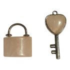 Rózsakvarc lakat és kulcs