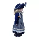 Előkelő porcelán baba
