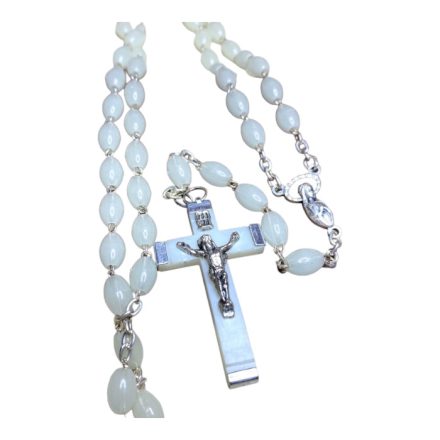 Foszforeszkáló rózsafüzér