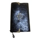 Zárható árnyak könyve