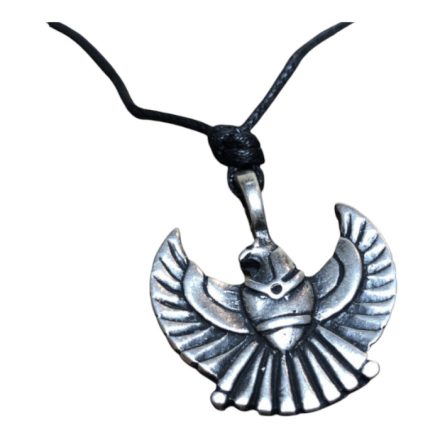 Sólyom amulett