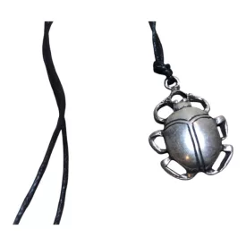 Szkarabeusz amulett