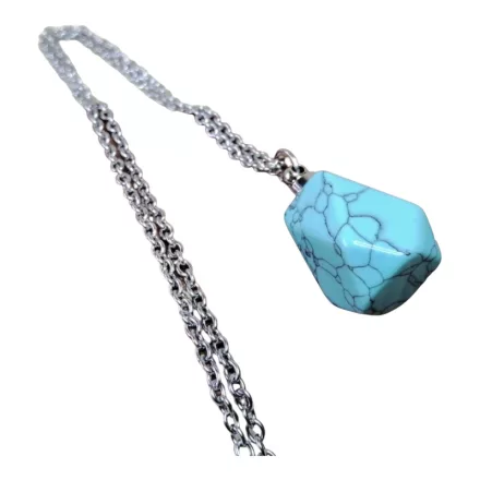 Bevonzó türkiz amulett ezüst lánccal