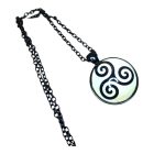 Triskele amulett lánc