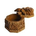 Faragott makkos rózsás dobozka