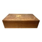 Virágmintás fa dobozka