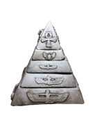Egyiptomi Kő Piramis