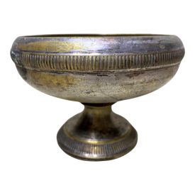 Ezüst színű kehely