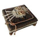 Rózsás kerámia doboz